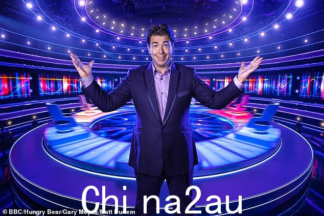 在英国取得成功:这位英国喜剧演员在封锁期间想出了这个概念,他的节目在 BBC 上大受欢迎,观众超过 500 万