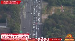 新闻：悉尼M2多车相撞，麦格理公园路段严重拥堵（图）