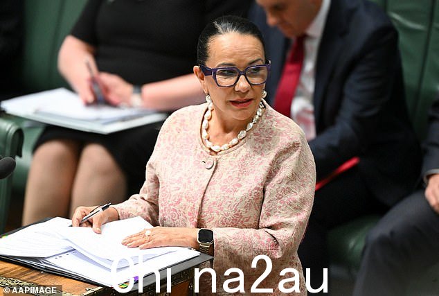 尽管原住民事务部长 Linda Burney(如图)表示声音没有兴趣尝试更改星期二的澳大利亚国庆日,但该声明还是发布了
