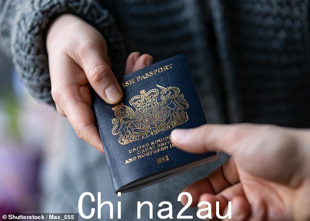 '损坏的护照是gov.uk 透露，由于其状况，客户无法将其用作身份证明。” /></p><p style=