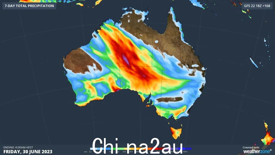 澳大利亚降雨量地图显示大型云带沿对角线延伸到全国各地，预计北领地西南部将出现最强降雨。