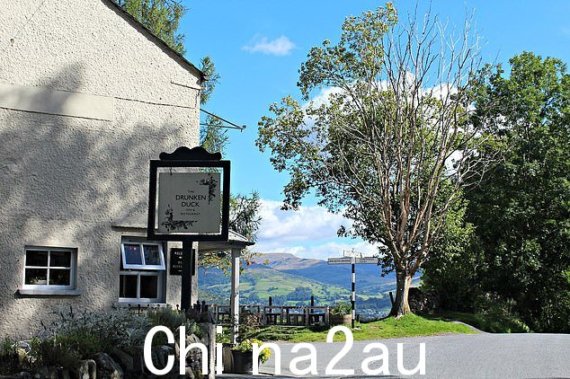 The Drunken Duck Inn,位于拉克河e 区是步行者的热门地点