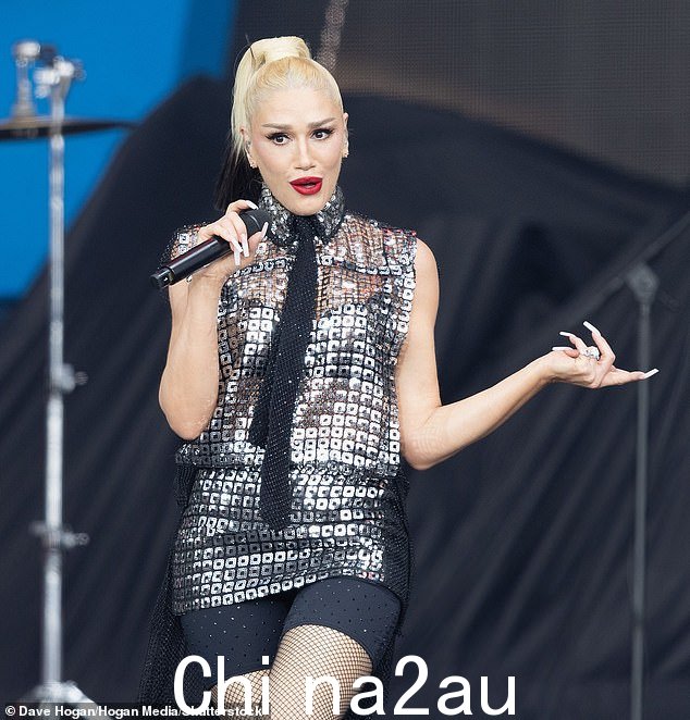 摇滚:周六,格温·史蒂芬妮 (Gwen Stefani) 在伦敦海德公园举行的英国夏季音乐节上登台表演,展现出令人惊叹的表演