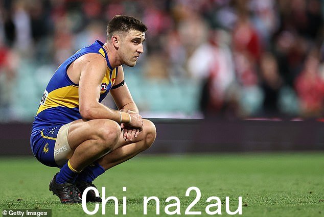 像 Elliot Yeo(如图)这样的老鹰队球员在周六在 SCG 惨败后士气彻底低落