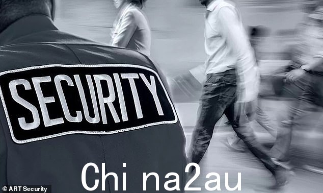 正在聘请私人保安小组在墨尔本东部的高端社区巡逻,以阻止入室盗窃等青少年犯罪