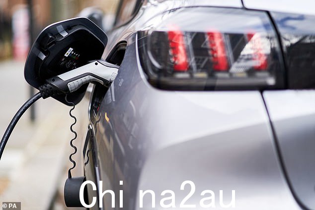 一项调查发现,电动汽车对道路的平均压力是类似汽油车的 2.24 倍