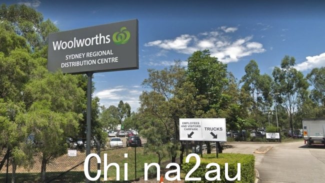 事件发生在明钦伯里的 Woolworths 区域配送中心。图片：Google 地图。