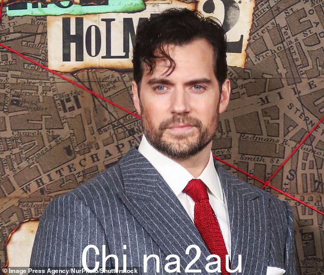 新时代:亨利在一次巨大的改组中被超人解雇