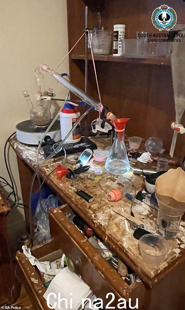 秘密实验室由于存在爆炸风险,本质上是危险的,南澳大利亚侦探总督察戴维·哈迪 (David Huddy) 说。图为周二被南澳警方拆除的冰毒实验室