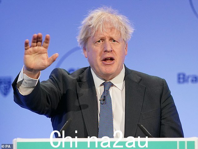 英国首相鲍里斯·约翰逊(照片于三月份)本月早些时候退出议会