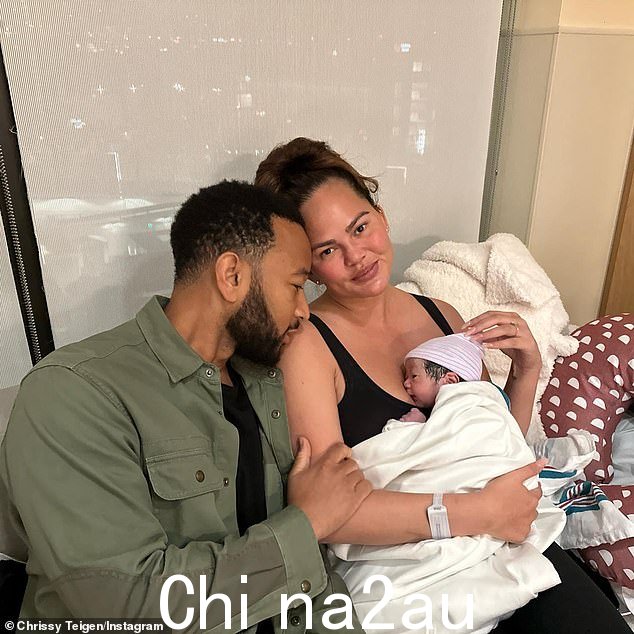 惊喜!克丽丝·泰根 (Chrissy Teigen) 与约翰·传奇 (John Legend) 迎来了她的第四个孩子,这对夫妇于周三宣布