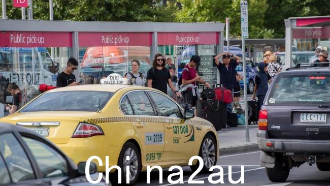 墨尔本机场通勤出租车。图片:Jason Edwards