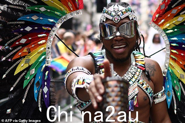 骄傲节是庆祝女同性恋、男同性恋、跨性别者、酷儿和双性恋权利的活动