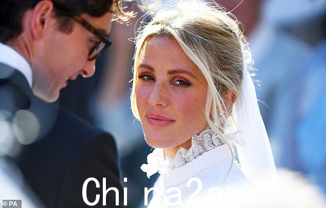 幸福时光:似乎与伊顿公学毕业的丈夫卡斯帕·乔普林 (Caspar Jopling) 找到了幸福的结局,现在据称,这对于 2019 年在社会婚礼上结婚的夫妇正在花费大量金钱在经历了四年婚姻的挣扎后分开一段时间