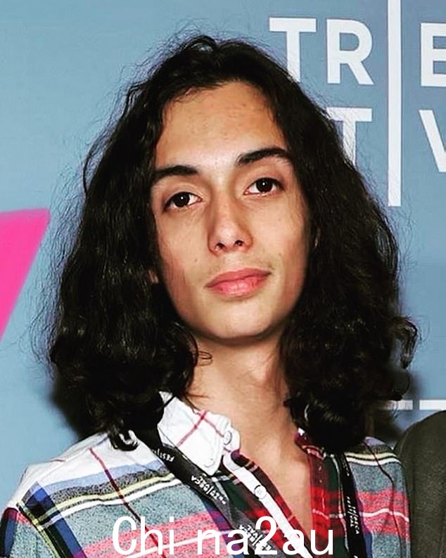 Drena 在 Instagram 上宣布了 Leandro 的死讯,并说道:“我希望只有爱才能拯救你”