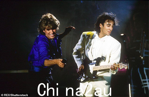 旧时光:里奇利和迈克尔组建了威猛! 1981 年,他们继续发行了一系列热门歌曲,包括排名第一的单曲 Last Christmas 和 I'm Your Man