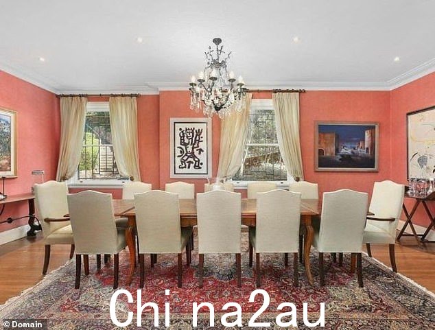 Woollahra 议会批准了当时由 Weir Phillips Architects 进行 220 万美元重新设计的开发申请