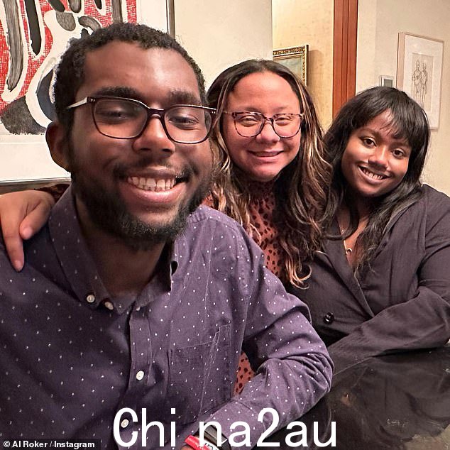 兄弟姐妹:Al 的三个孩子 Nick、Courtney 和 Leila 最近一起合影