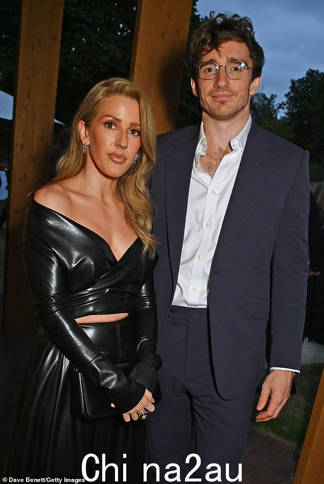 Ellie Goulding(左)和 Caspar Jopling 出席 2023 年 6 月 27 日在伦敦蛇形画廊举办的 2023 年蛇形夏季派对