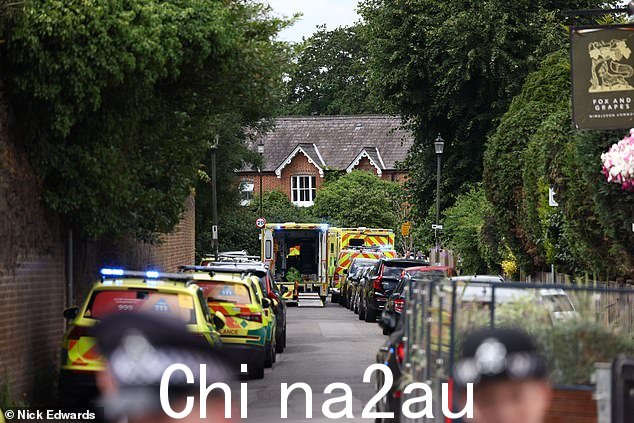 周四早上温布尔登坎普路看到多辆救护车