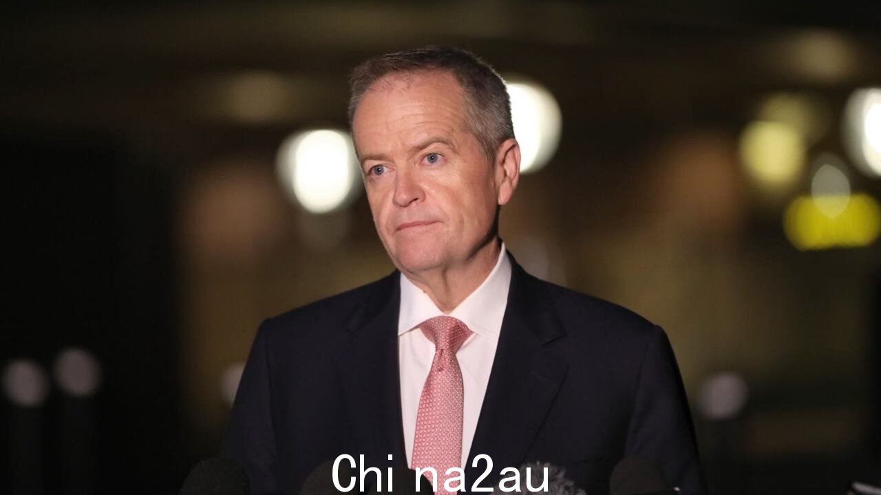 '煤气灯照亮了整个国家' ：比尔·肖顿 (Bill Shorten) 猛烈抨击前政府的 Robodebt 计划“ fetchpriority=