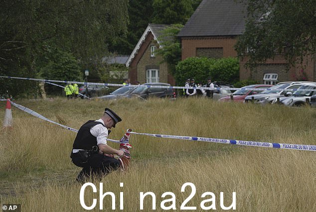 周四伦敦西南部事件发生后,警察设立了警戒线