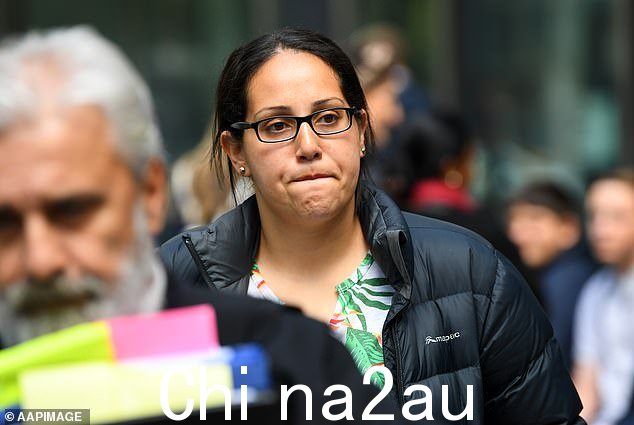 Lydia Abdelmalek 在上诉保释期间在社区中仍处于自由状态,并且看起来将保持这种状态直到明年中期