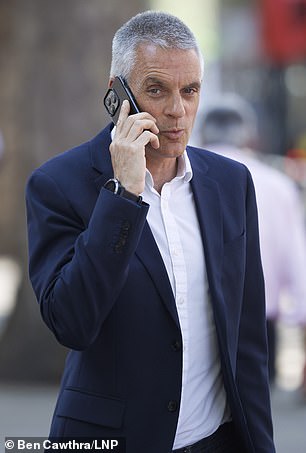 由总干事 Tim Davie 领导的 BBC 昨天会见了由专员 Mark Rowley 爵士领导的大都会警察