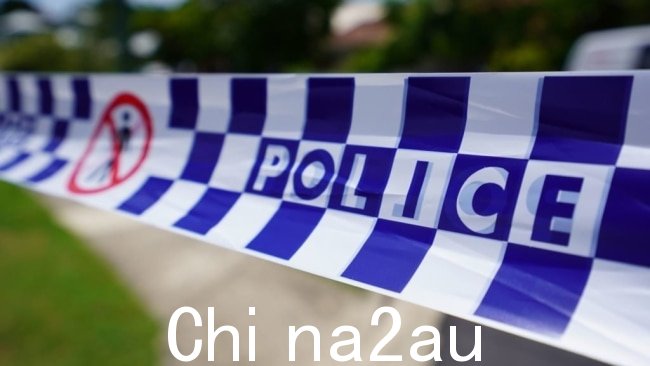 多米诺骨牌送货司机据称在昆士兰州 Bellbird Park 郊区被四名青少年抢劫并刺伤。图片：QPS