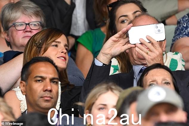 艾玛·沃特森参加全英草地网球和槌球俱乐部举行的温布尔登网球锦标赛第十三天