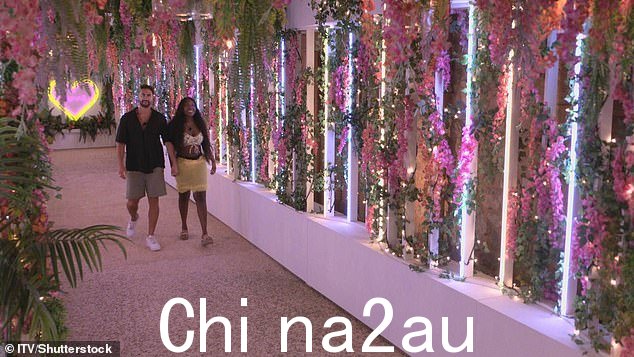 返回:在别处,惠特尼和洛坎在做出艰难决定后回到别墅,他们决定拯救米奇和艾拉 B,而凯迪和乌齐被抛弃