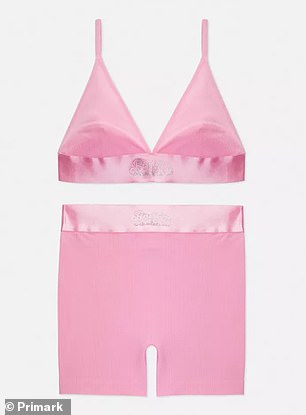 Primark 的芭比娃娃电影文胸和短裤套装