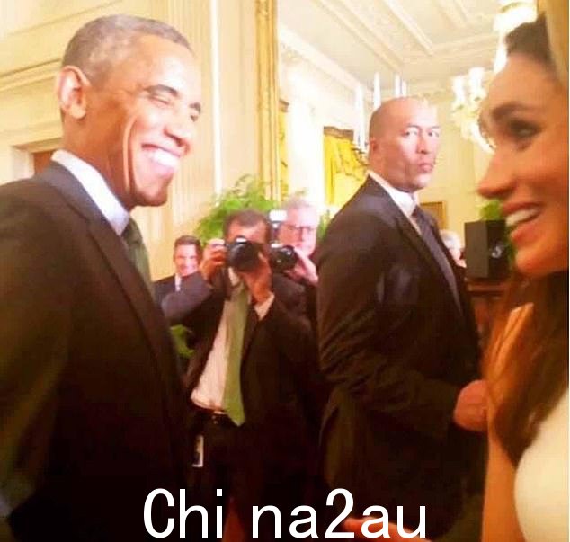 梅根·马克尔虽然还是一名演员,但看起来很高兴在白宫见到奥巴马总统