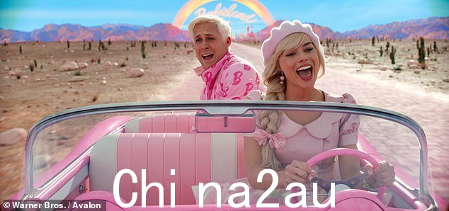这是一个女人的世界:Ryan 说在拍摄时身边有这么多女人让他想起了自己在银幕外的生活