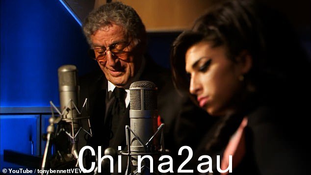 传奇:托尼·贝内特 (Tony Bennett) 与艾米·怀恩豪斯 (Amy Winehouse) 的史诗二重唱重新浮出水面周五,在这位歌手 96 岁去世的消息传出后,周五