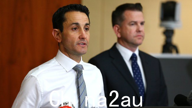 昆士兰反对党领袖 David Crisafulli 和他的副手 Jarrod Bleijie（右）呼吁州长参加音乐节而不是关注该州的问题。图片：David Clark