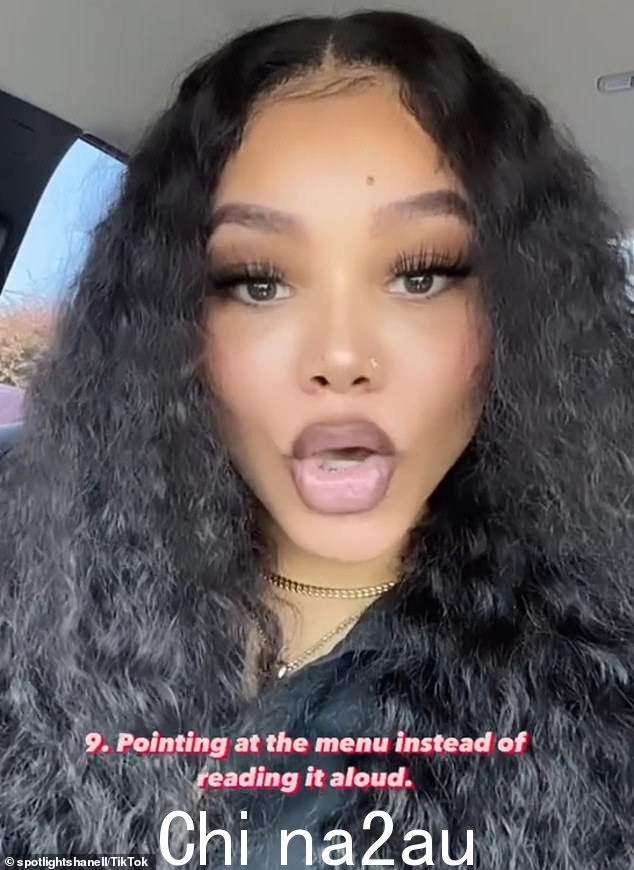 Shantell 说她讨厌人们从菜单中指向他们想要的内容而不是大声朗读