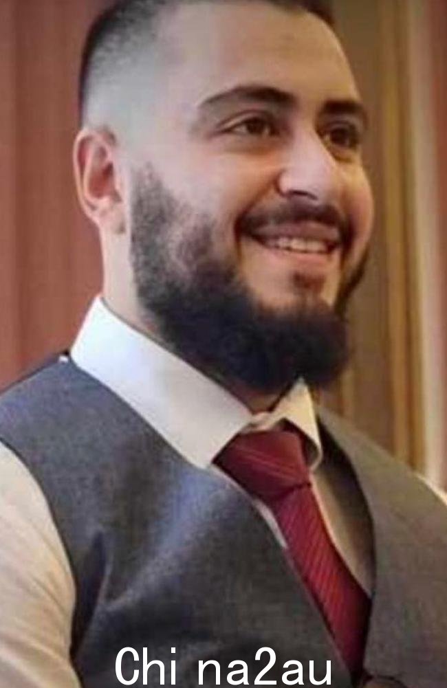 Ahmad Al-Azzam，25 岁​​，在绿色的汽车中被枪杀周日上午，他死亡。他是周五枪击事件中的第二名死亡者。照片：Facebook。” /><p><p sty le=