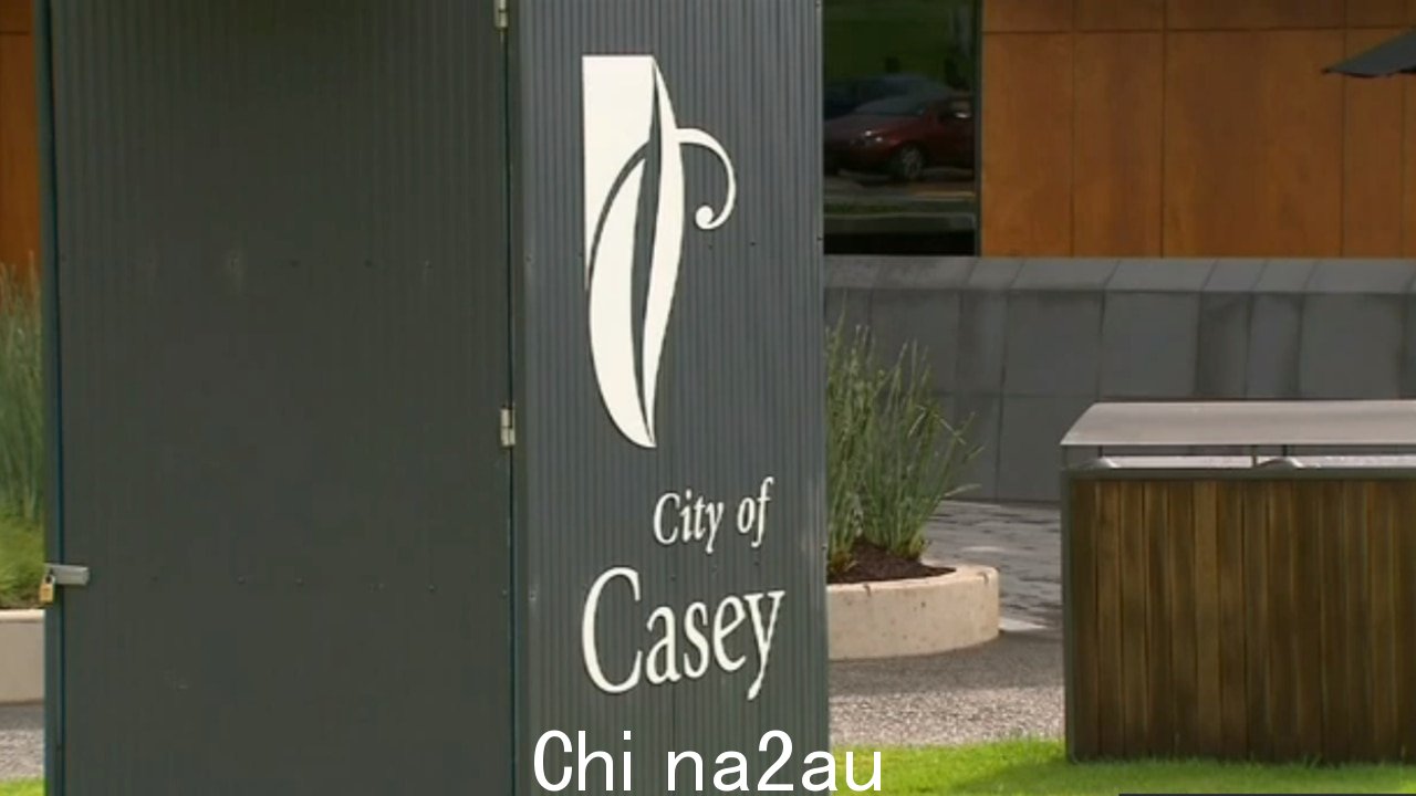 四年 IBAC 报告揭露凯西市议员和房地产开发商之间的腐败行为