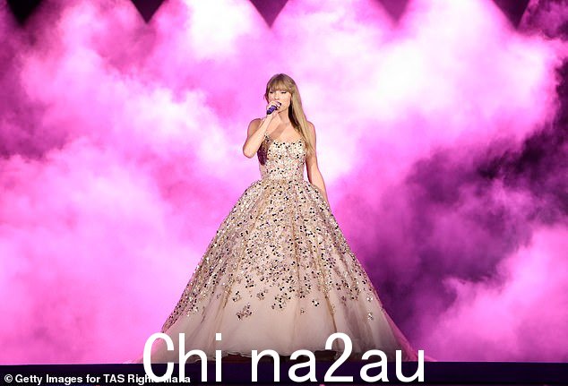 希望参加她的 Eras 巡演的英国和爱尔兰泰勒·斯威夫特 (Taylor Swift) 粉丝现在面临另一个障碍,因为她的推广人表示,迄今为止售出的所有转售门票均无效(图为最近的西雅图演出)