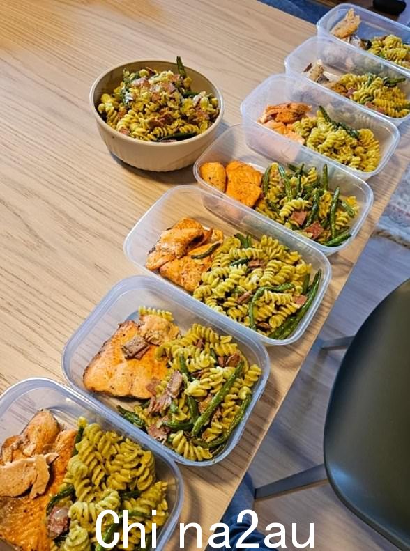 Jenna 说鲑鱼是包含在膳食中的好东西