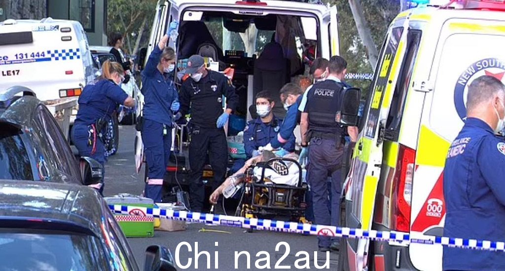 悉尼街头又发生凶杀案！该男子被刺伤，伤重不治身亡。事件发生后，另一辆车被烧毁（视频/照片） - 4