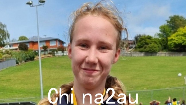 周三在塔斯马尼亚丛林中发现的一具尸体已被正式确认为 14 岁的 Shyanne-Lee Tatnell。图片:Facebook。