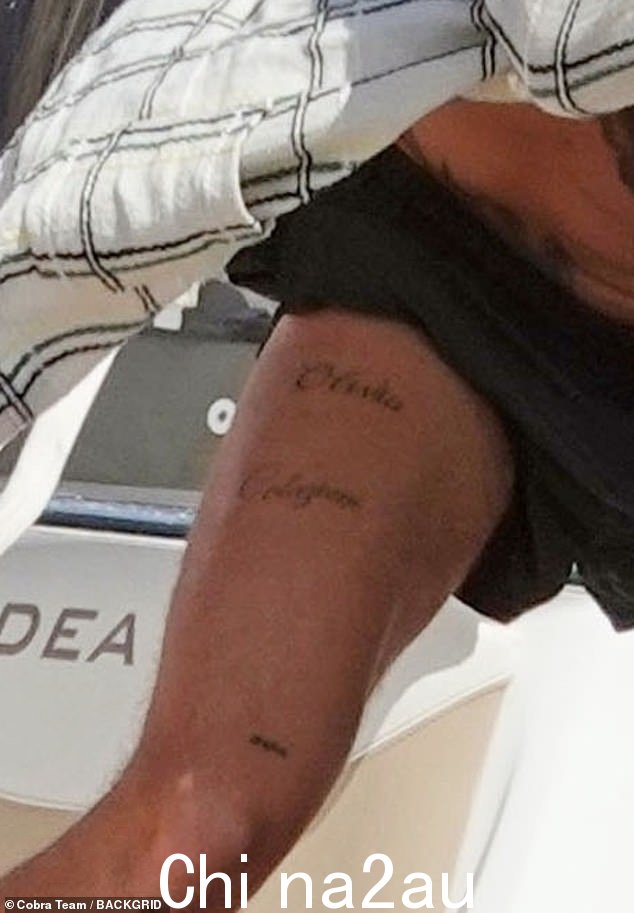 纹身:当他展示自己撕裂的体格时,在他的大腿上部可以看到一个写着“Olivia”的纹身