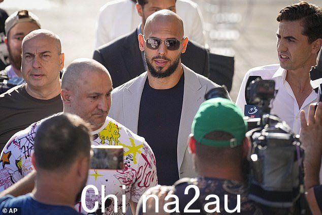 36 岁的泰特和他的兄弟正在对上个月做出的法院决定提出上诉,该决定将兄弟俩再软禁 30 天