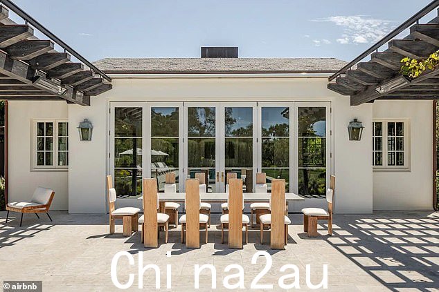难以置信:宾馆有自己的户外休息区