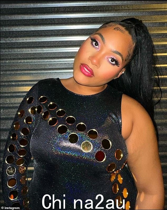 索赔:Crystal Williams - 对 Lizzo 提起诉讼的原告之一。诉讼称,Williams 公开反对 Lizzo 指控舞者在表演前喝酒的指控。几天后,她被解雇了