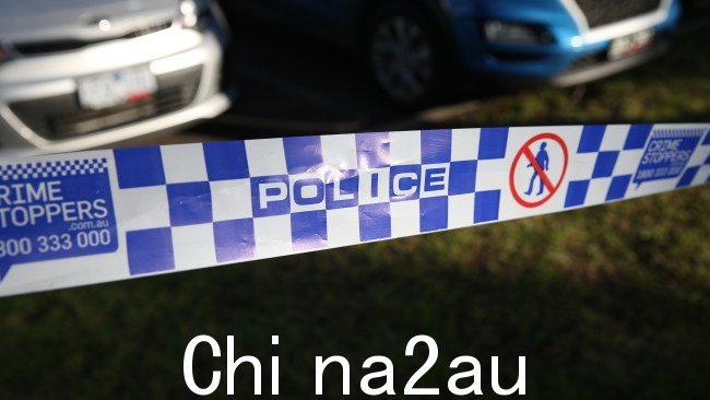 警方正在呼吁提供信息,因为一名 16 岁的男孩被撞了。在维多利亚小镇贝纳拉发生肇事逃逸事件后,情况危急。图片:NCA NewsWire /Brendan Beckett