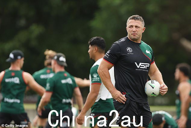 Crowe 在一份发光的参考文献中将 Burgess 标记为“游戏的学生”