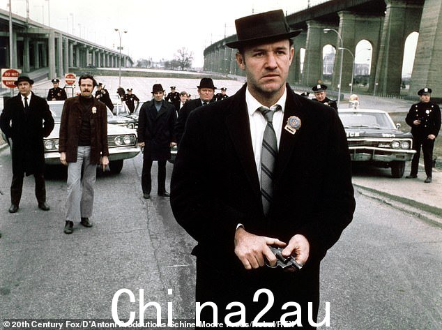 永远不会沉闷:他被任命为好莱坞明星吉恩·哈克曼 (Gene Hackman) 的导演,在 1971 年的经典影片《法国贩毒网》中饰演大力水手道尔侦探